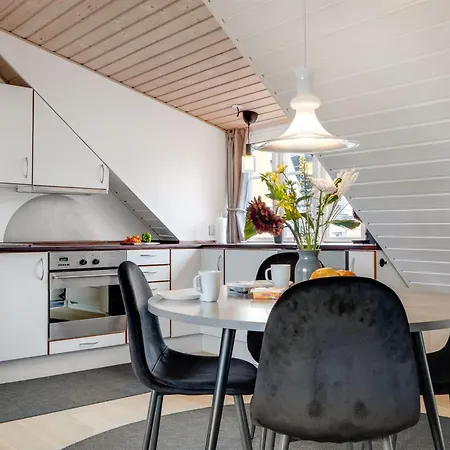 Edel - 250m From The Sea By Interhome Feriehus *
